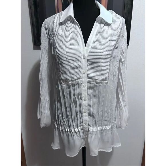 Notations Tops - Notations Woman Size 1X Crinkle Button Down V-Neck White Blouse Bell Sleeves